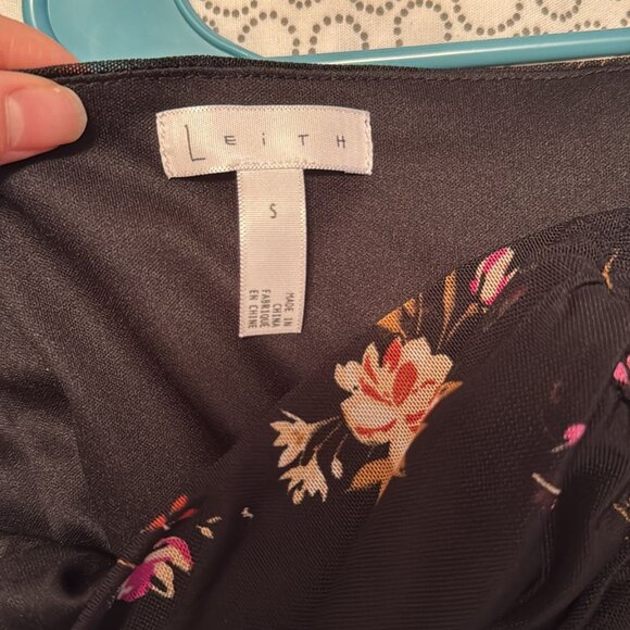 Leith Small Floral Dress - Picture 5 of 5